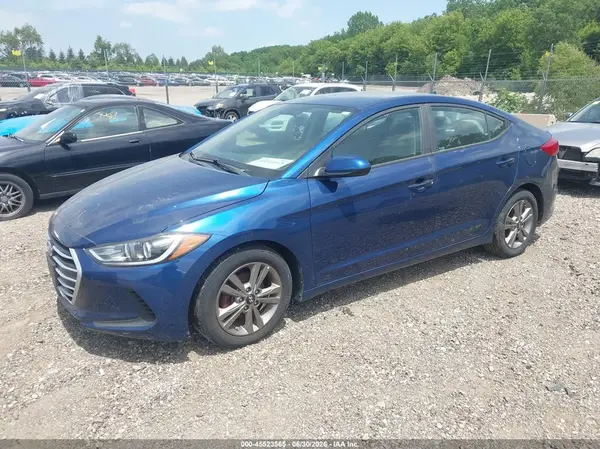 5NPD84LF6JH258495 2018 HYUNDAI ELANTRA - Image 2