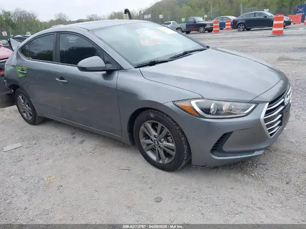 5NPD84LF6JH260215 2018 HYUNDAI ELANTRA - Image 1