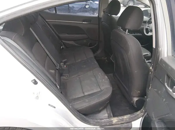 5NPD84LF6JH260313 2018 HYUNDAI ELANTRA - Image 8