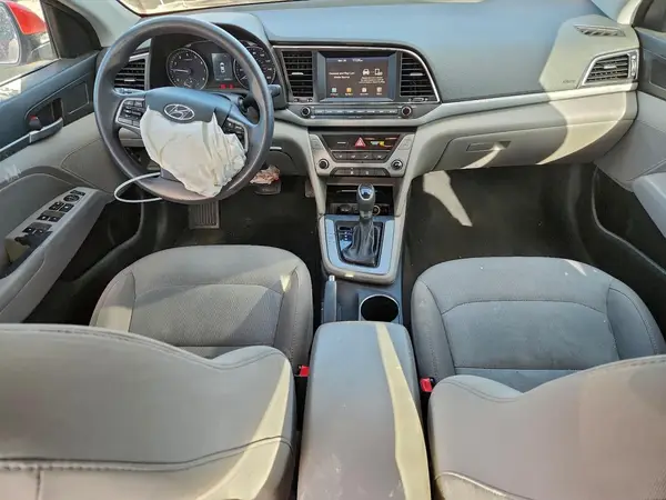 5NPD84LF6JH261641 2018 HYUNDAI ELANTRA - Image 8