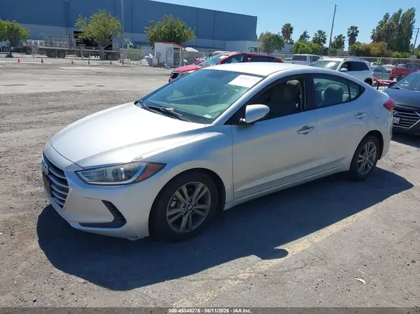 5NPD84LF6JH261834 2018 HYUNDAI ELANTRA - Image 2