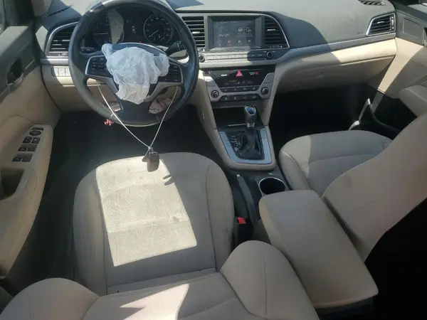 5NPD84LF6JH263258 2018 HYUNDAI ELANTRA - Image 8