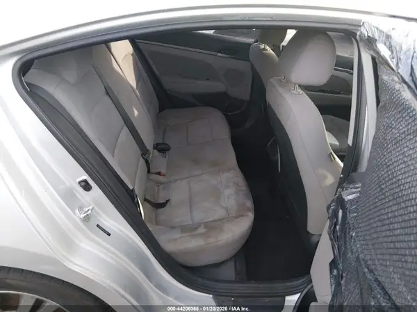 5NPD84LF6JH267830 2018 HYUNDAI ELANTRA - Image 8