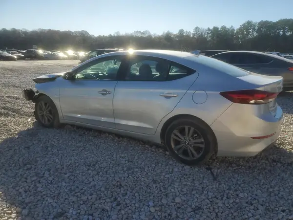 5NPD84LF6JH269061 2018 HYUNDAI ELANTRA - Image 2