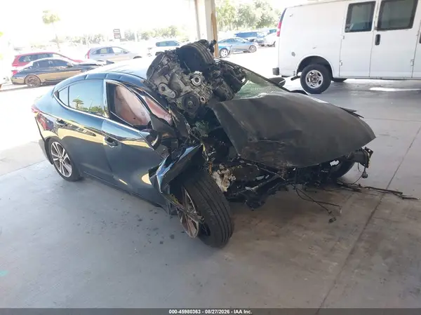 5NPD84LF6JH269092 2018 HYUNDAI ELANTRA - Image 1