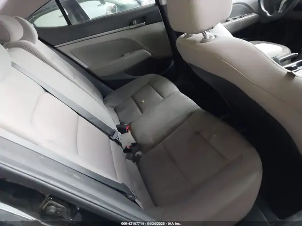 5NPD84LF6JH269383 2018 HYUNDAI ELANTRA - Image 8