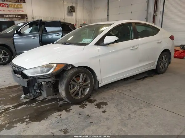 5NPD84LF6JH269495 2018 HYUNDAI ELANTRA - Image 2