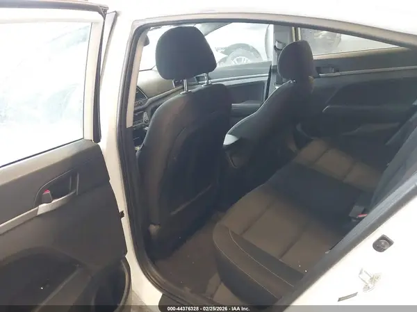 5NPD84LF6JH269495 2018 HYUNDAI ELANTRA - Image 8