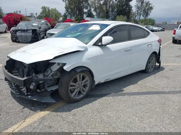 5NPD84LF6JH269710 2018 HYUNDAI ELANTRA - Image 2