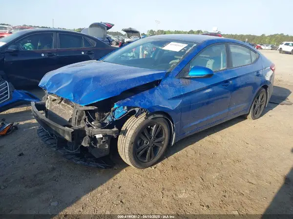 5NPD84LF6JH269996 2018 HYUNDAI ELANTRA - Image 2