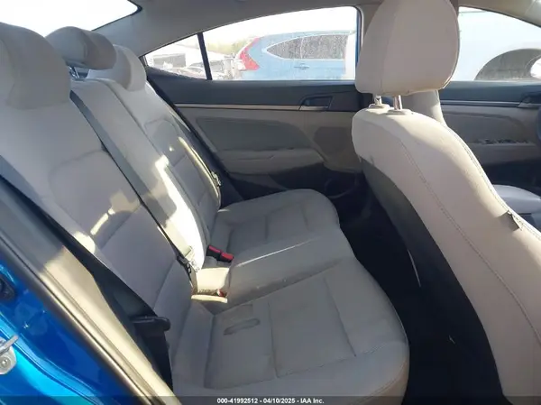 5NPD84LF6JH269996 2018 HYUNDAI ELANTRA - Image 7