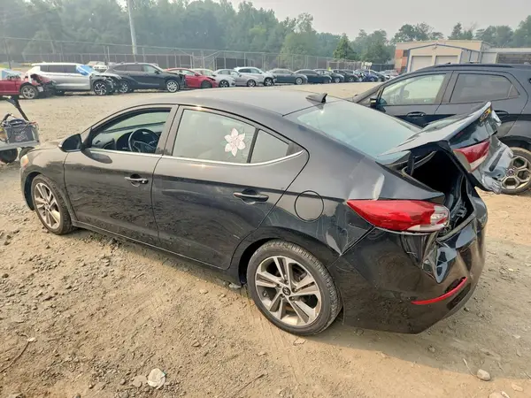 5NPD84LF6JH272221 2018 HYUNDAI ELANTRA - Image 2