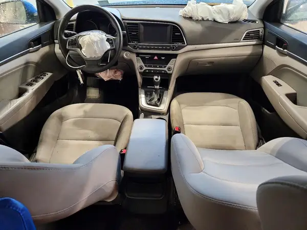 5NPD84LF6JH272235 2018 HYUNDAI ELANTRA - Image 8
