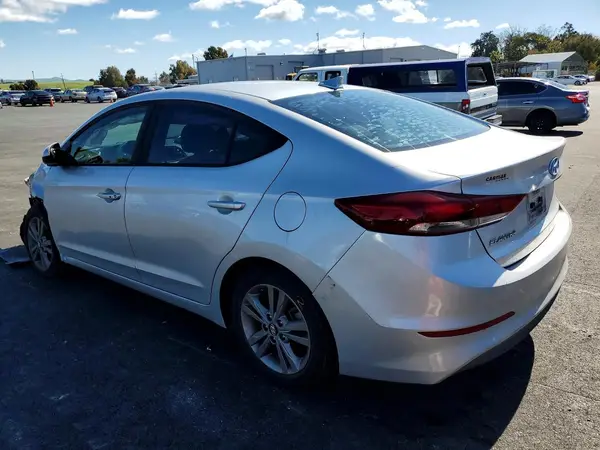 5NPD84LF6JH276608 2018 HYUNDAI ELANTRA - Image 2