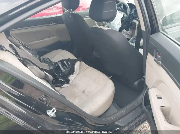 5NPD84LF6JH276768 2018 HYUNDAI ELANTRA - Image 8