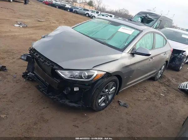5NPD84LF6JH277273 2018 HYUNDAI ELANTRA - Image 2