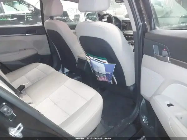 5NPD84LF6JH277306 2018 HYUNDAI ELANTRA - Image 8