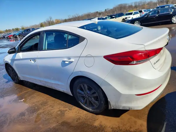 5NPD84LF6JH279119 2018 HYUNDAI ELANTRA - Image 2