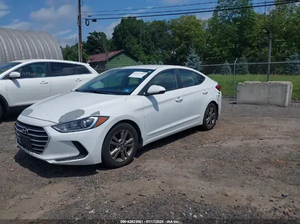 5NPD84LF6JH282697 2018 HYUNDAI ELANTRA - Image 2