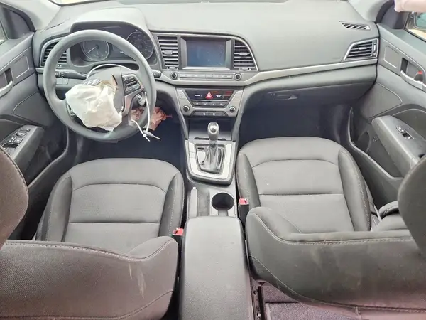 5NPD84LF6JH282912 2018 HYUNDAI ELANTRA - Image 8