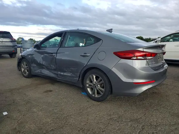5NPD84LF6JH283865 2018 HYUNDAI ELANTRA - Image 2