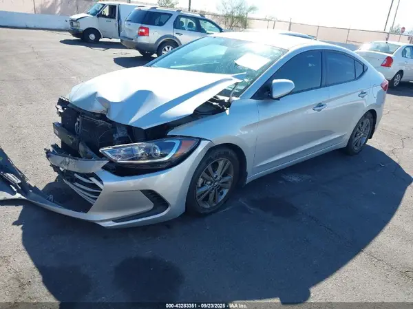 5NPD84LF6JH284532 2018 HYUNDAI ELANTRA - Image 2