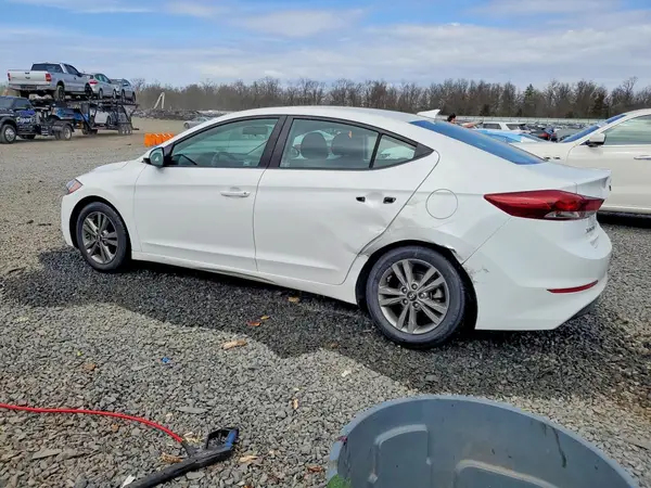 5NPD84LF6JH285177 2018 HYUNDAI ELANTRA - Image 2