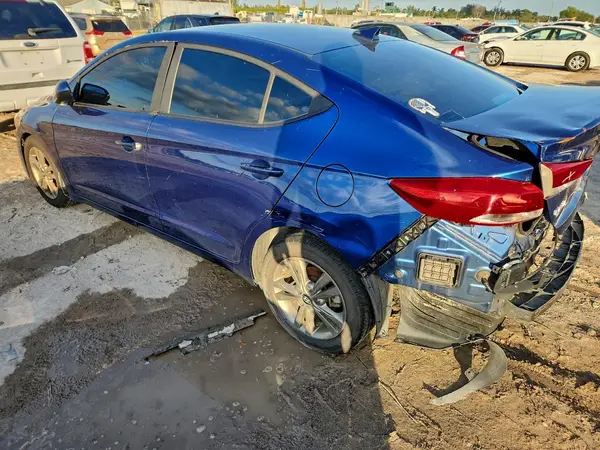 5NPD84LF6JH286538 2018 HYUNDAI ELANTRA - Image 2