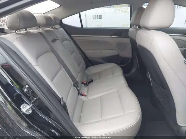5NPD84LF6JH286586 2018 HYUNDAI ELANTRA - Image 8