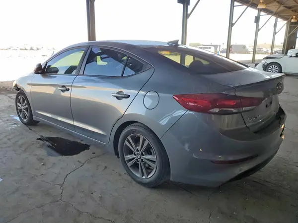 5NPD84LF6JH289729 2018 HYUNDAI ELANTRA - Image 2