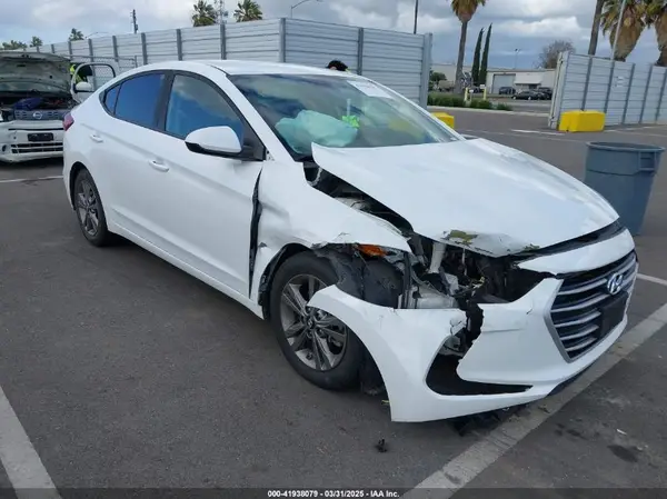5NPD84LF6JH292677 2018 HYUNDAI ELANTRA - Image 1