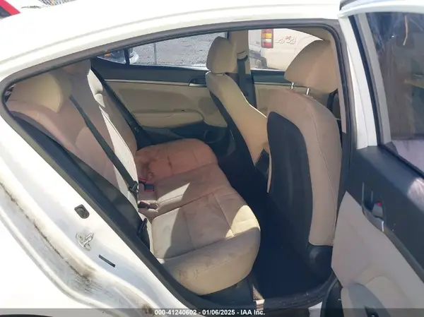 5NPD84LF6JH294137 2018 HYUNDAI ELANTRA - Image 8