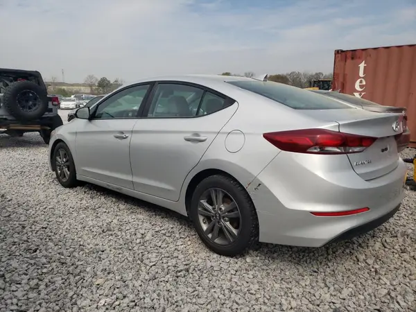 5NPD84LF6JH294493 2018 HYUNDAI ELANTRA - Image 2