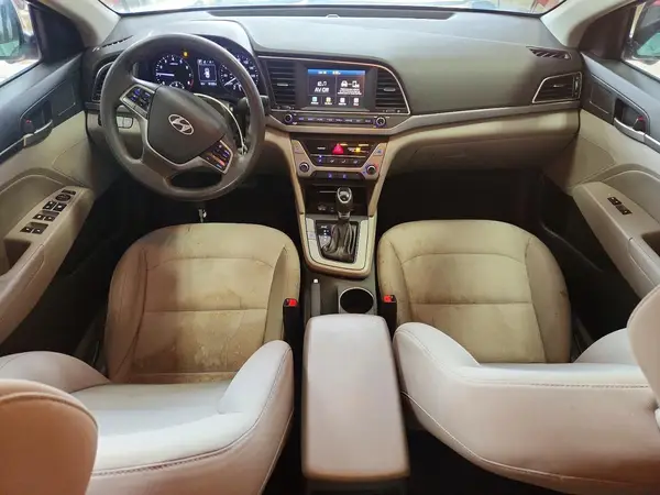 5NPD84LF6JH295241 2018 HYUNDAI ELANTRA - Image 8