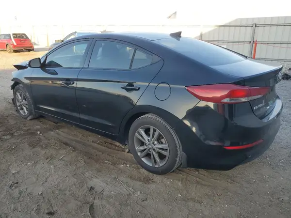 5NPD84LF6JH299094 2018 HYUNDAI ELANTRA - Image 2