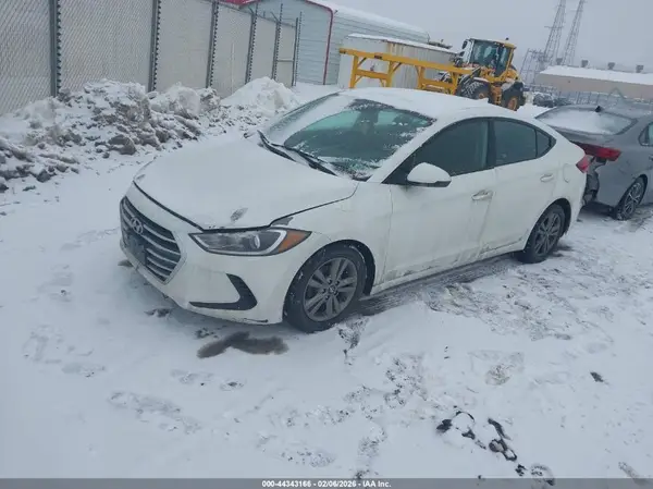 5NPD84LF6JH301099 2018 HYUNDAI ELANTRA - Image 2