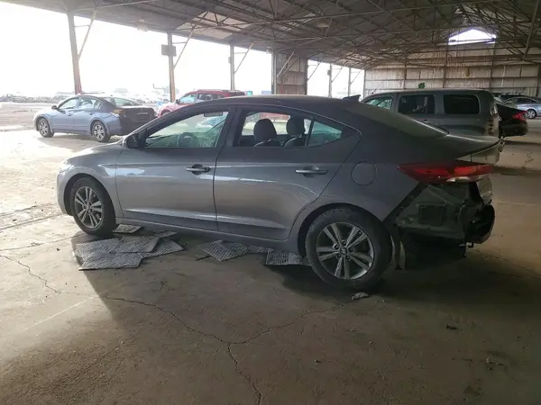 5NPD84LF6JH305914 2018 HYUNDAI ELANTRA - Image 2