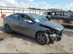 5NPD84LF6JH305976 2018 HYUNDAI ELANTRA