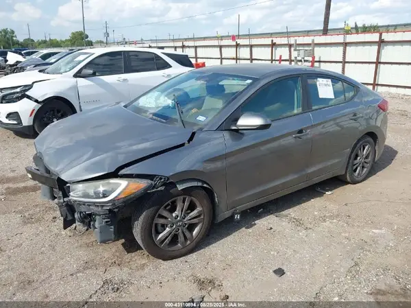 5NPD84LF6JH305976 2018 HYUNDAI ELANTRA - Image 2