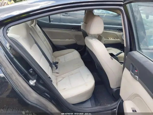 5NPD84LF6JH306707 2018 HYUNDAI ELANTRA - Image 8