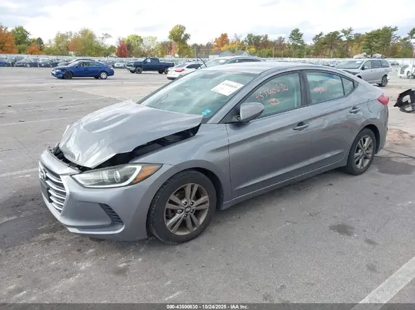 5NPD84LF6JH307890 2018 HYUNDAI ELANTRA - Image 2