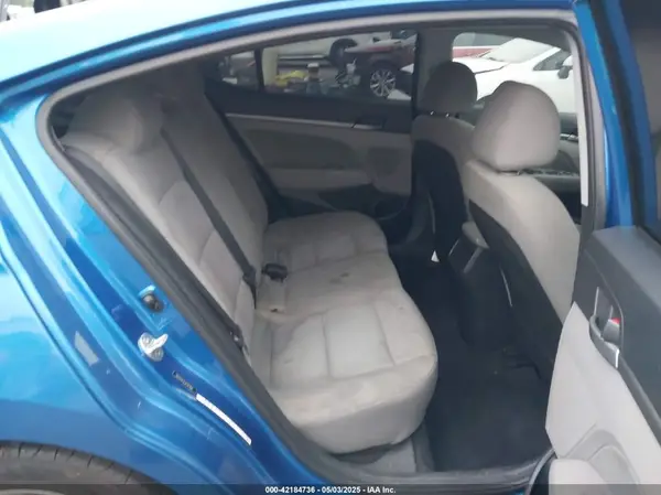 5NPD84LF6JH307968 2018 HYUNDAI ELANTRA - Image 8