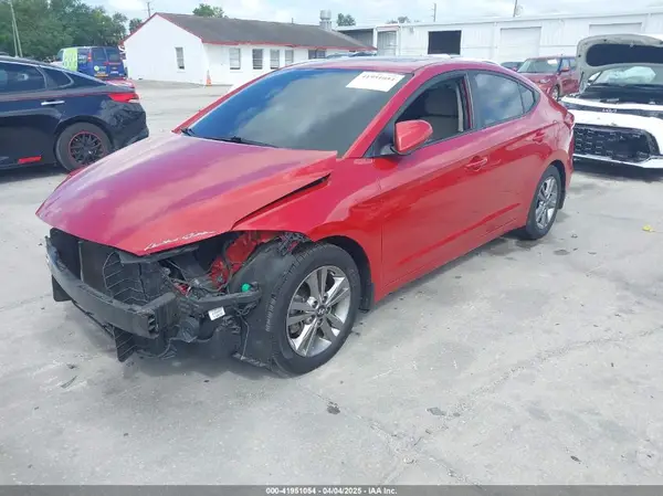 5NPD84LF6JH309042 2018 HYUNDAI ELANTRA - Image 2