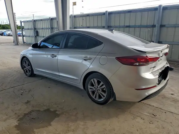 5NPD84LF6JH309946 2018 HYUNDAI ELANTRA - Image 2