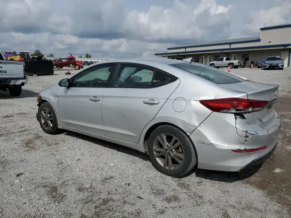 5NPD84LF6JH310272 2018 HYUNDAI ELANTRA - Image 2
