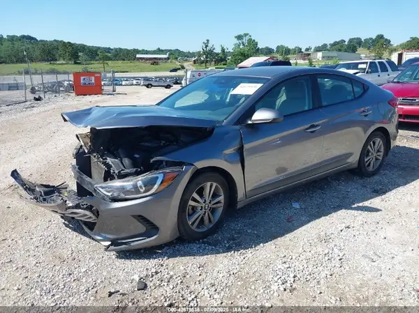 5NPD84LF6JH310496 2018 HYUNDAI ELANTRA - Image 2