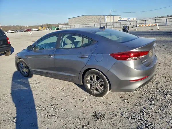 5NPD84LF6JH315164 2018 HYUNDAI ELANTRA - Image 2
