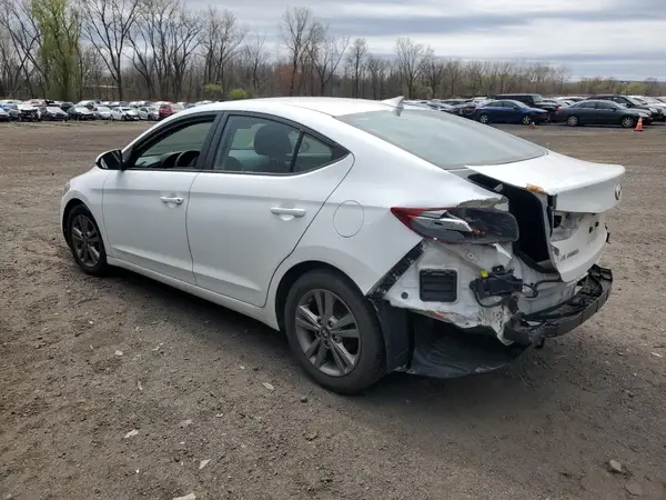 5NPD84LF6JH315648 2018 HYUNDAI ELANTRA - Image 2