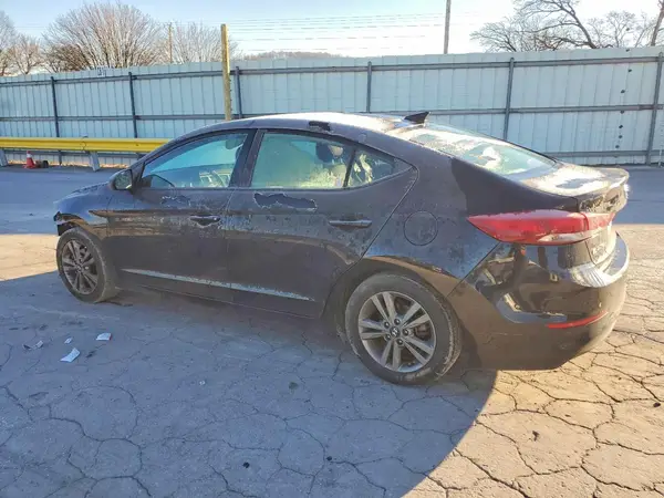 5NPD84LF6JH319098 2018 HYUNDAI ELANTRA - Image 2