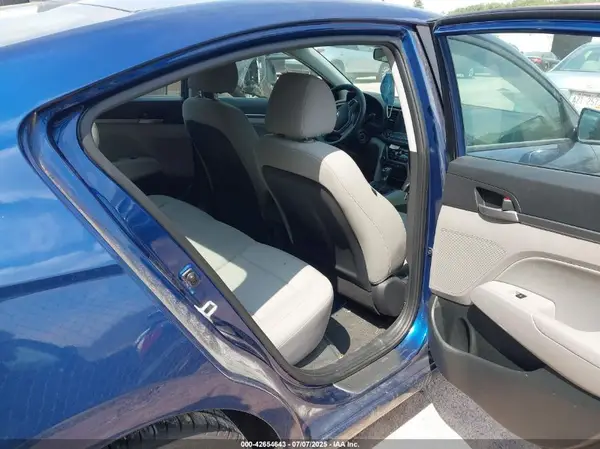 5NPD84LF6JH319375 2018 HYUNDAI ELANTRA - Image 8